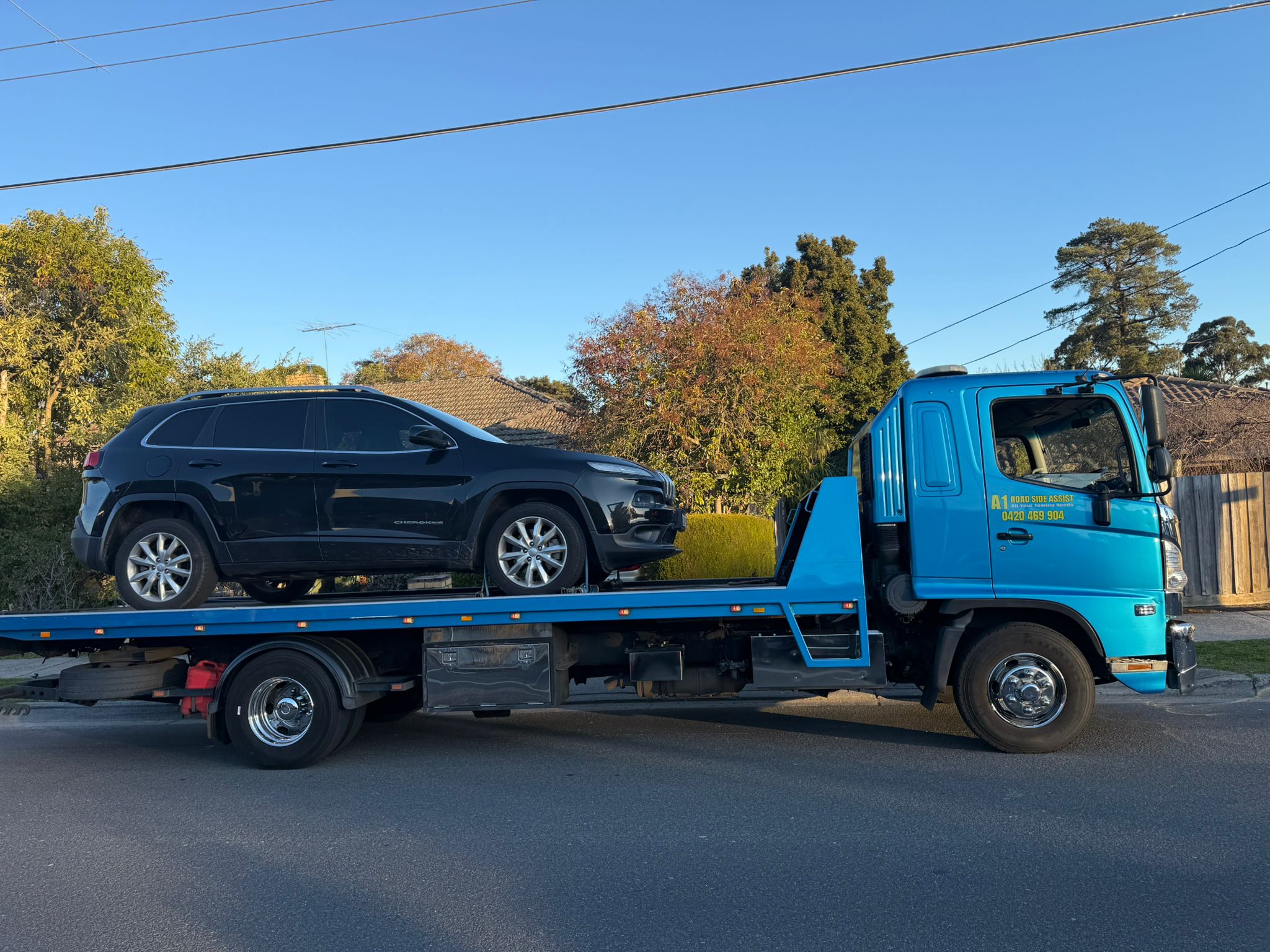Roadside assistance tow truck Melbourne services
